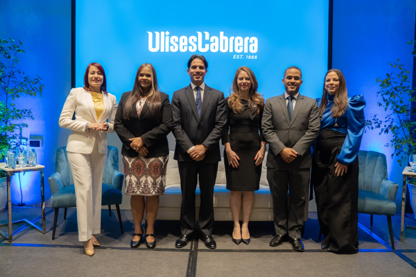 Ulises Cabrera celebra conversatorio en materia inmobiliaria y de turismo